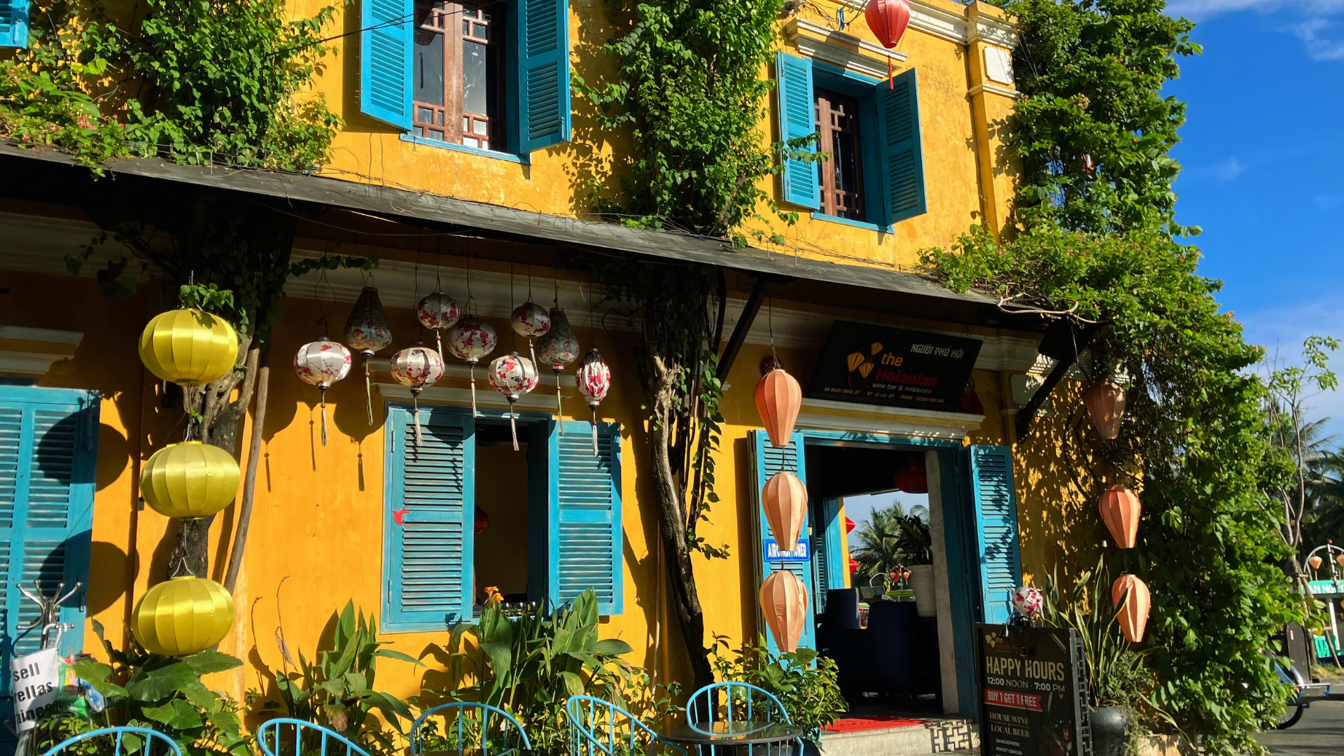 Panduan lengkap untuk Hoi An! Pengantar menyeluruh tentang tempat-tempat wisata dan masakan lokal yang lezat!