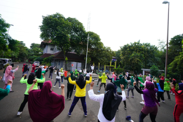 Senam Bersama Di Utan Kemayoran, Alternatif Kegiatan Akhir Pekan Menarik di Ruang Terbuka Hijau